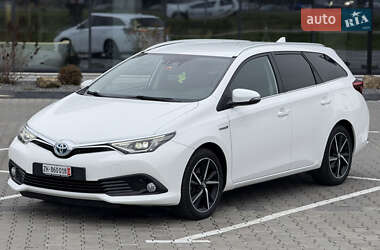 Универсал Toyota Auris 2017 в Луцке