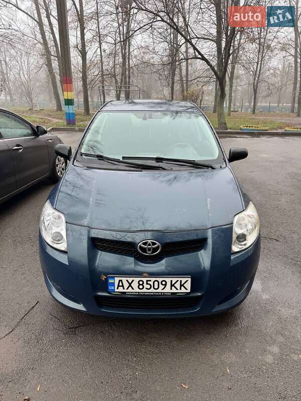 Хэтчбек Toyota Auris 2007 в Харькове