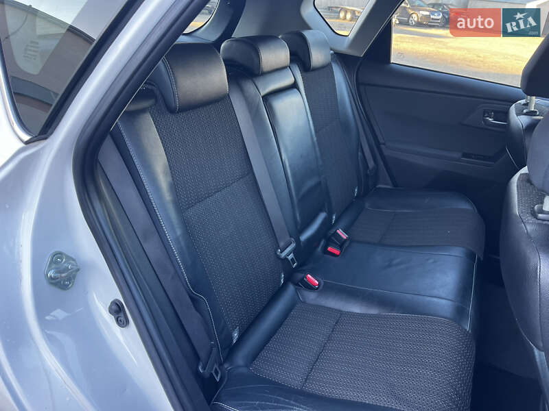 Хэтчбек Toyota Auris 2013 в Луцке фото 39 Хэтчбек Toyota Auris 2013 в Луцке