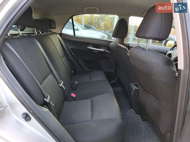 Хетчбек Toyota Auris 2007 в Дніпрі