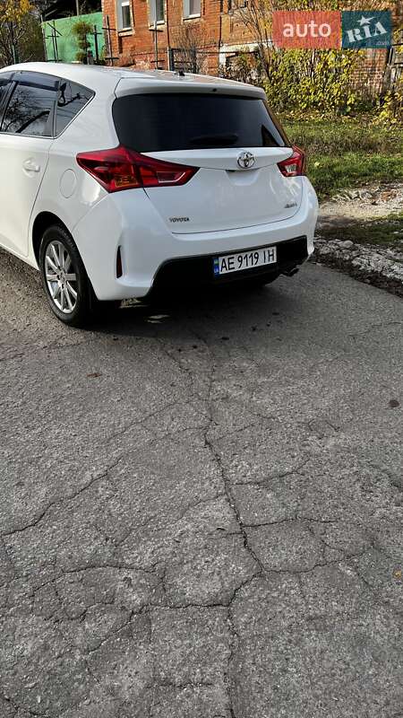 Хетчбек Toyota Auris 2014 в Дніпрі фото 4 Хетчбек Toyota Auris 2014 в Дніпрі