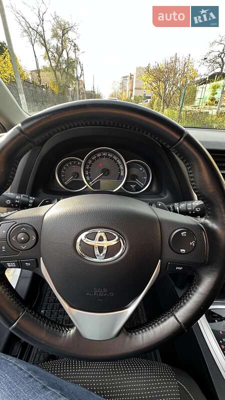 Хетчбек Toyota Auris 2014 в Дніпрі фото 19 Хетчбек Toyota Auris 2014 в Дніпрі
