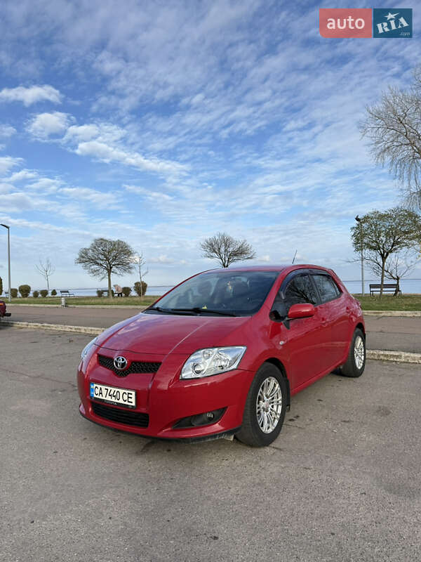 Хэтчбек Toyota Auris 2009 в Черкассах фото 2 Хэтчбек Toyota Auris 2009 в Черкассах