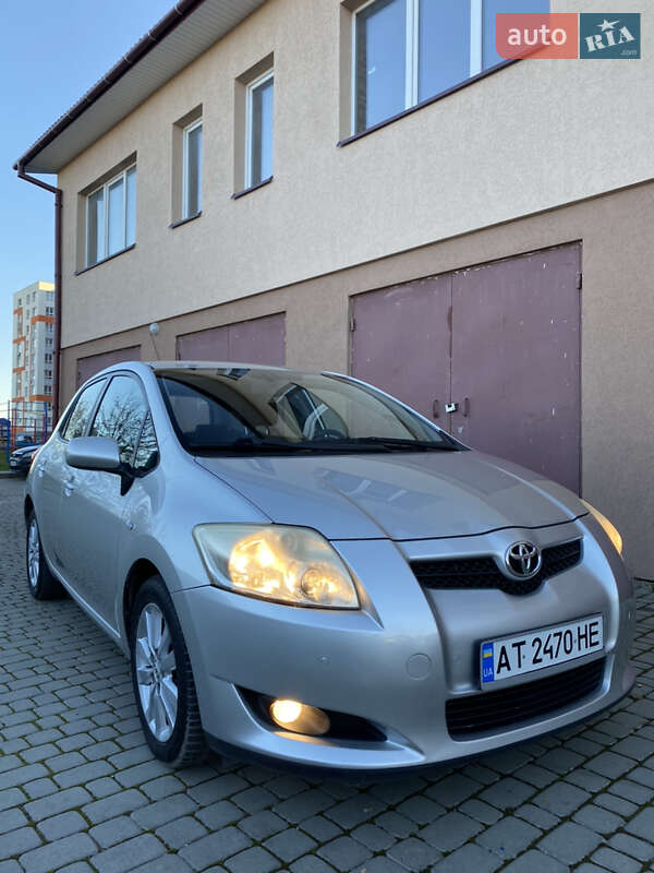 Хетчбек Toyota Auris 2006 в Івано-Франківську