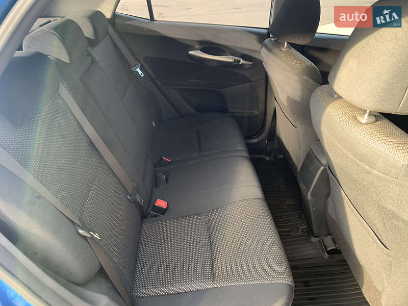 Хетчбек Toyota Auris 2010 в Києві