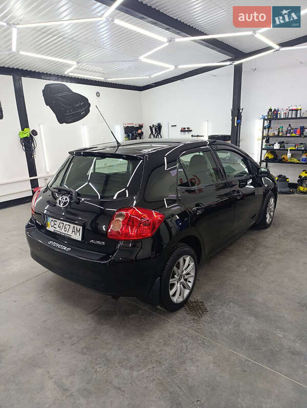 Хетчбек Toyota Auris 2008 в Чернівцях