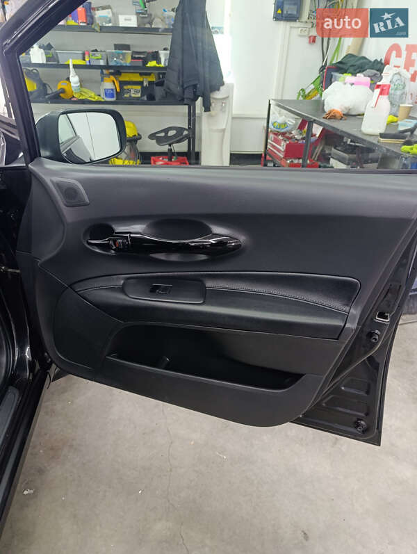 Хетчбек Toyota Auris 2008 в Чернівцях