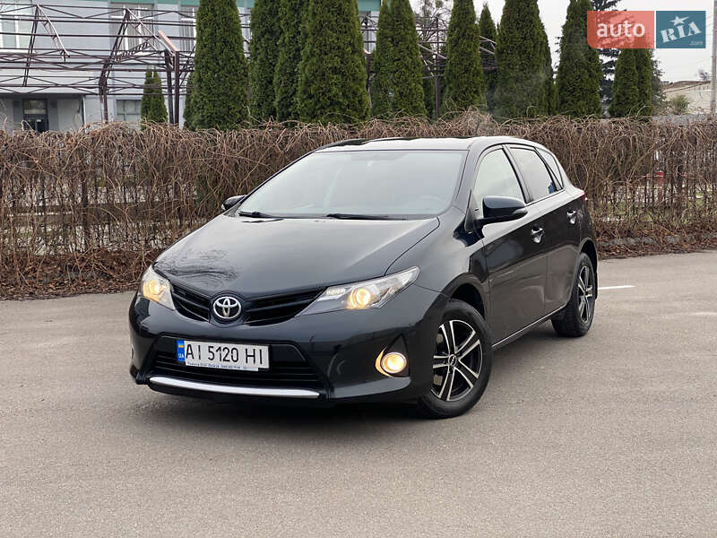 Хетчбек Toyota Auris 2014 в Києві фото Хетчбек Toyota Auris 2014 в Києві