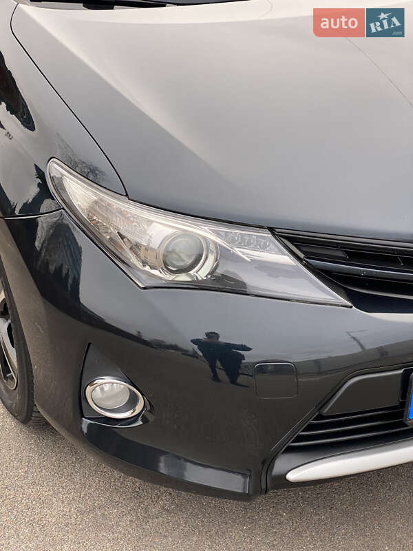 Хетчбек Toyota Auris 2014 в Києві фото 12 Хетчбек Toyota Auris 2014 в Києві