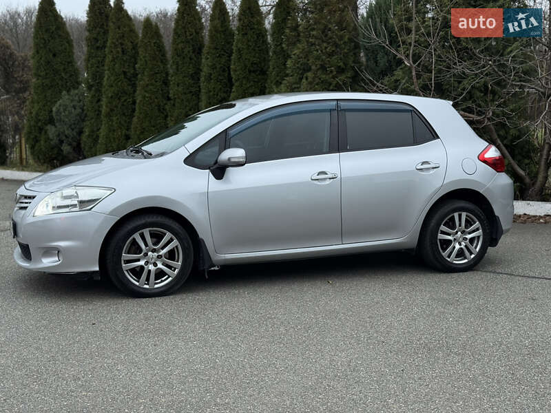 Хетчбек Toyota Auris 2011 в Києві фото 2 Хетчбек Toyota Auris 2011 в Києві