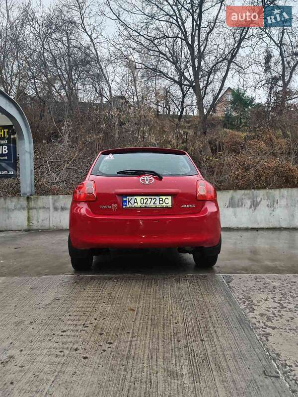 Хэтчбек Toyota Auris 2008 в Киеве