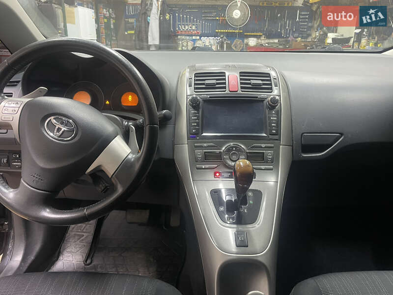 Хэтчбек Toyota Auris 2008 в Харькове