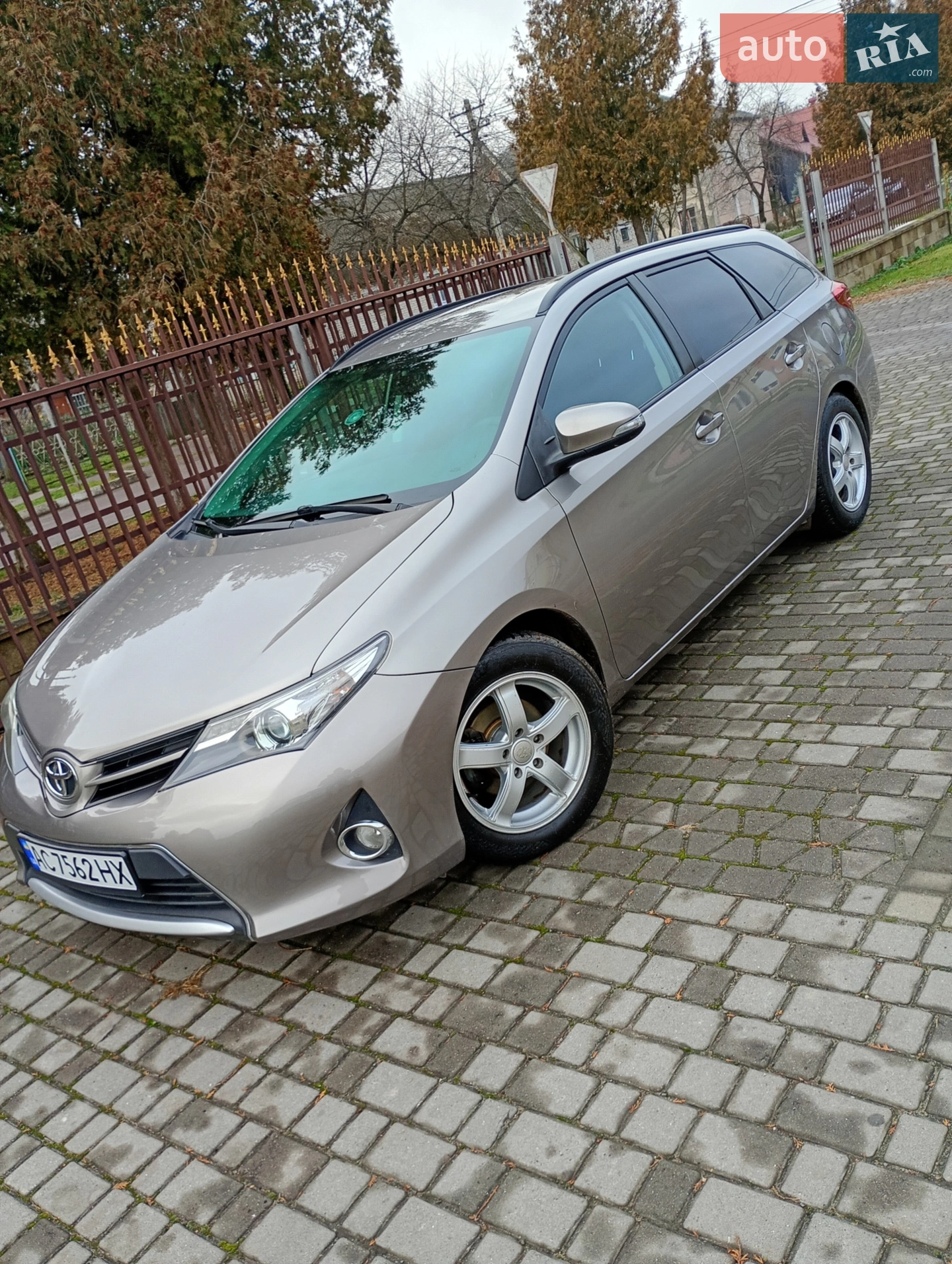 2013 Toyota Auris - мініатюра 2