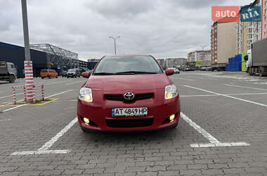 Хэтчбек Toyota Auris 2008 в Ивано-Франковске