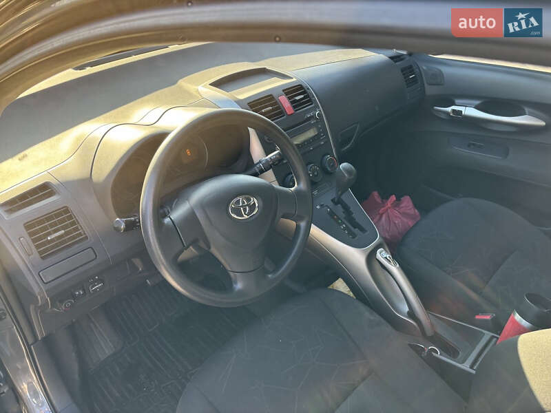 Хетчбек Toyota Auris 2009 в Одесі