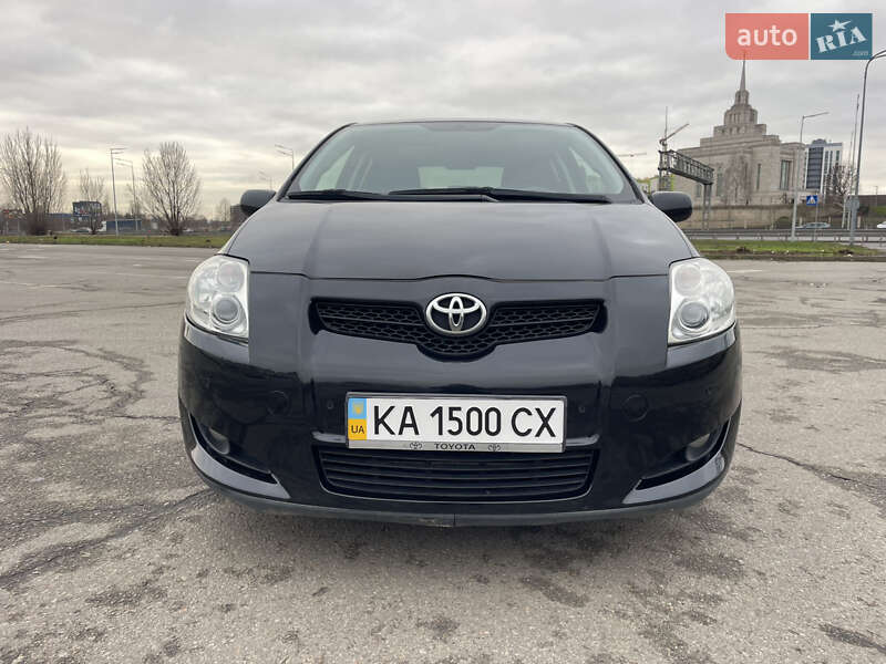 Хетчбек Toyota Auris 2008 в Києві