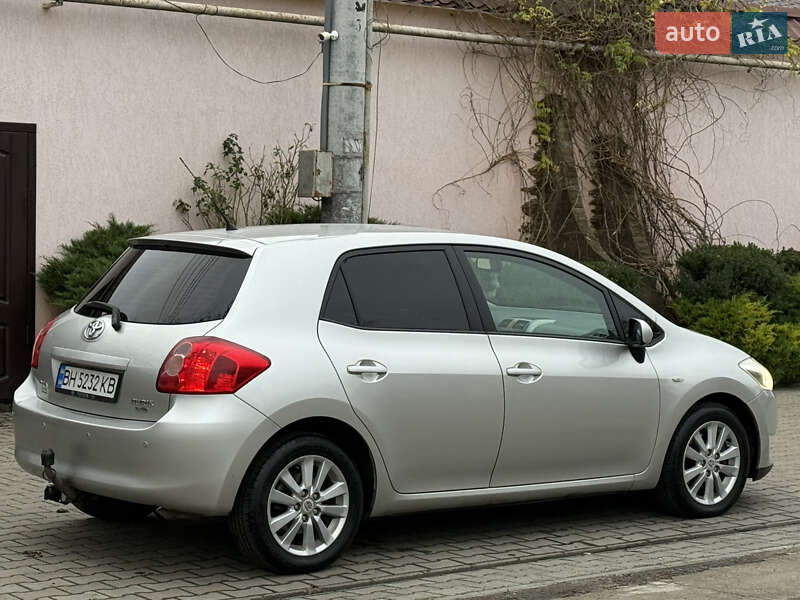 Хэтчбек Toyota Auris 2007 в Одессе