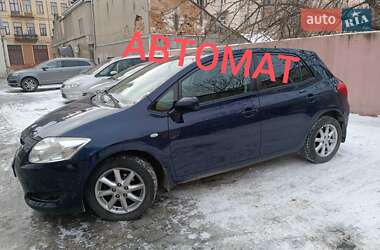 Хетчбек Toyota Auris 2007 в Чернівцях