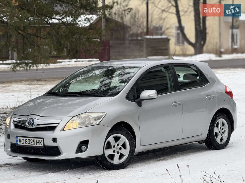 Toyota Auris 2011