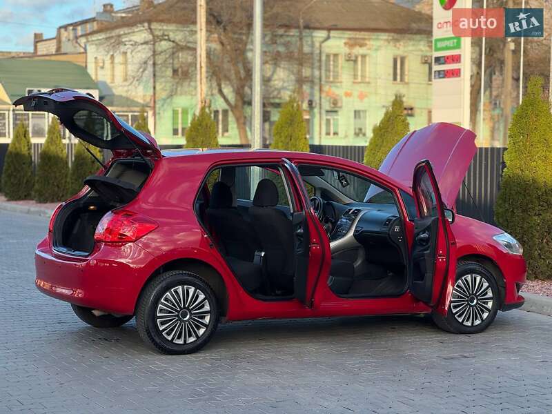 Хэтчбек Toyota Auris 2007 в Одессе