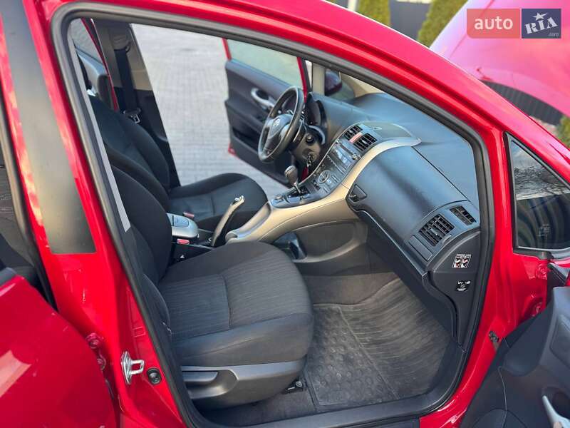 Хэтчбек Toyota Auris 2007 в Одессе