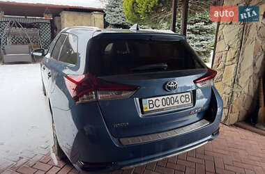 Универсал Toyota Auris 2016 в Львове