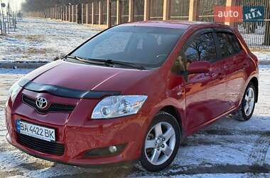 Хэтчбек Toyota Auris 2009 в Кропивницком