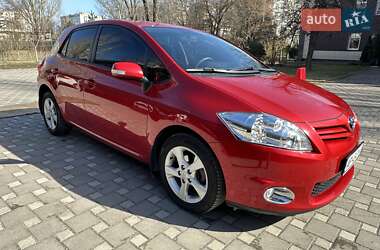 Хэтчбек Toyota Auris 2012 в Запорожье