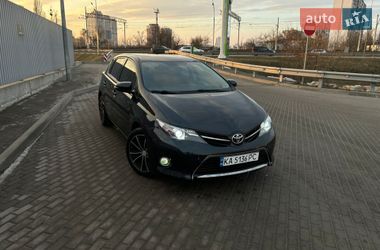 Хетчбек Toyota Auris 2013 в Києві
