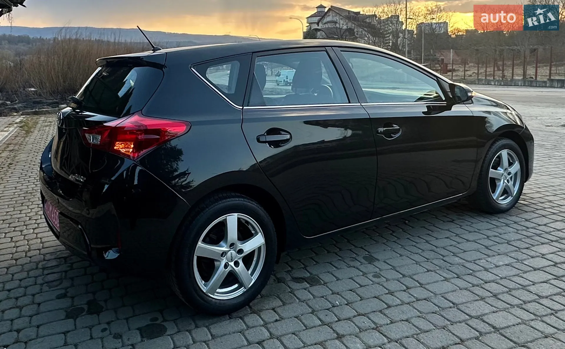 2014 Toyota Auris - мініатюра 11