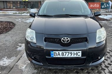 Хэтчбек Toyota Auris 2007 в Кропивницком