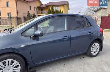 Хэтчбек Toyota Auris 2008 в Стрые