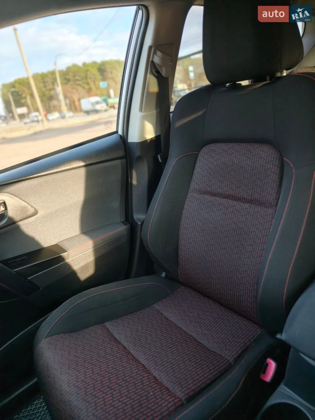 2013 Toyota Auris - мініатюра 36