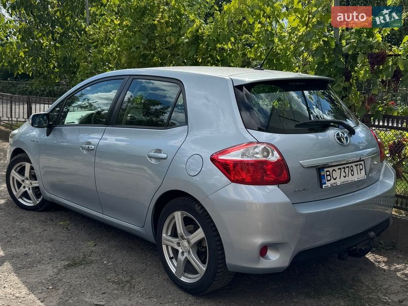 Хэтчбек Toyota Auris 2012 в Городке фото 3 Хэтчбек Toyota Auris 2012 в Городке
