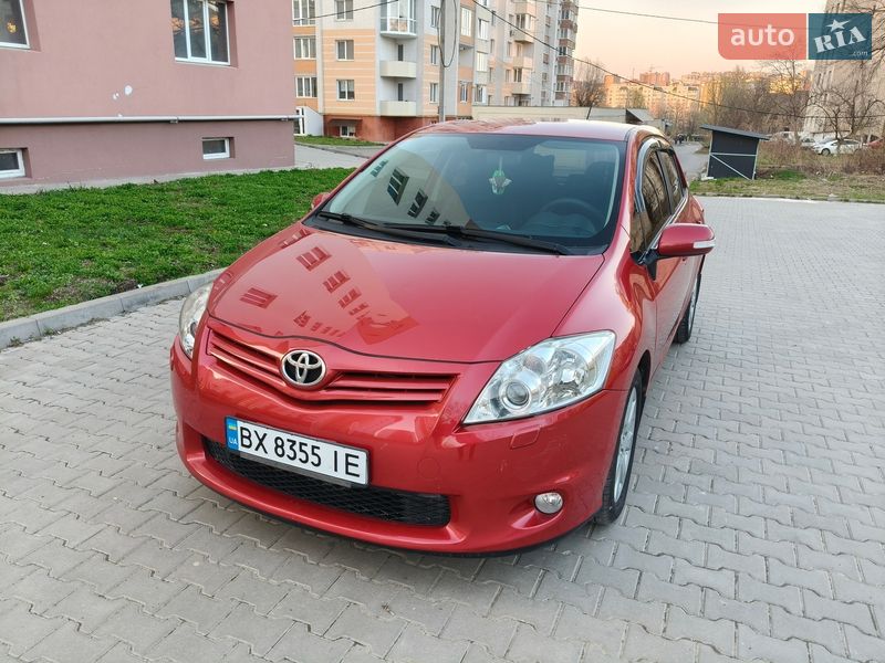 Хэтчбек Toyota Auris 2010 в Хмельницком фото Хэтчбек Toyota Auris 2010 в Хмельницком
