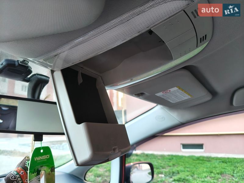 Хэтчбек Toyota Auris 2010 в Хмельницком фото 20 Хэтчбек Toyota Auris 2010 в Хмельницком