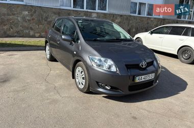 Хэтчбек Toyota Auris 2008 в Черкассах