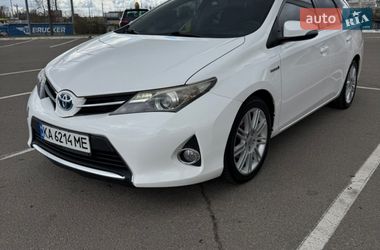 Универсал Toyota Auris 2014 в Киеве