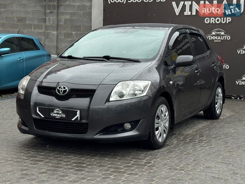 Хэтчбек Toyota Auris 2008 в Виннице