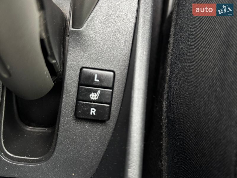 Хэтчбек Toyota Auris 2008 в Виннице