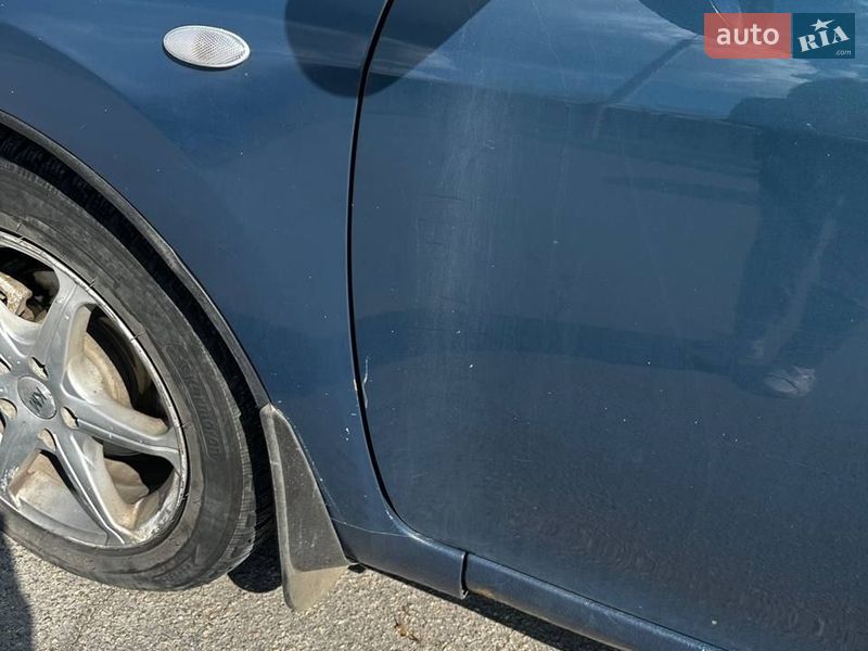 Хэтчбек Toyota Auris 2007 в Днепре