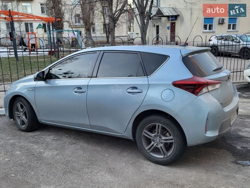 Хетчбек Toyota Auris 2015 в Києві