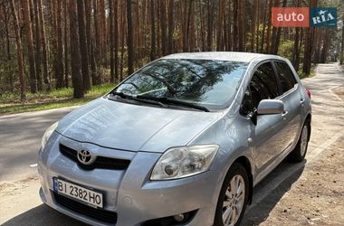 Хэтчбек Toyota Auris 2008 в Полтаве