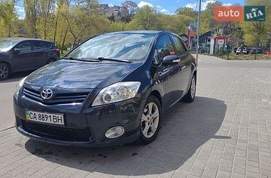 Хэтчбек Toyota Auris 2012 в Одессе