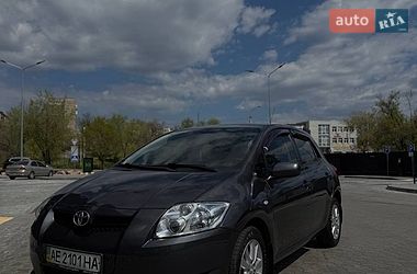 Хетчбек Toyota Auris 2008 в Дніпрі