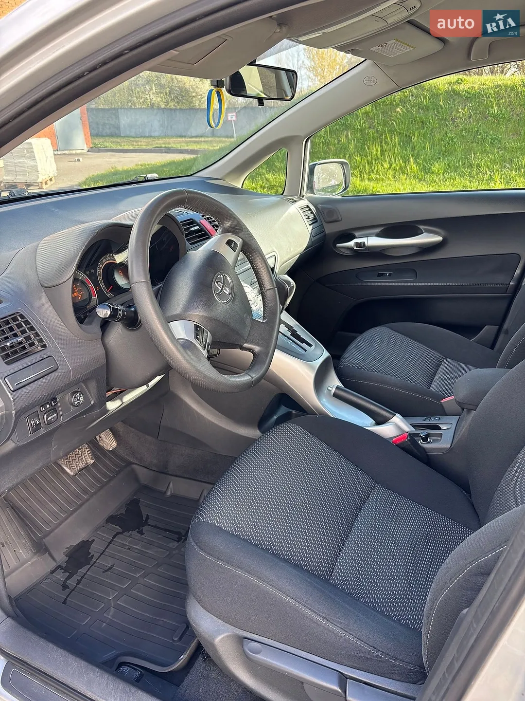 2011 Toyota Auris - мініатюра 6