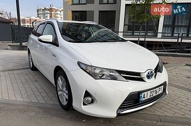 Универсал Toyota Auris 2015 в Киеве