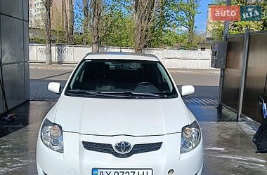 Хэтчбек Toyota Auris 2009 в Киеве