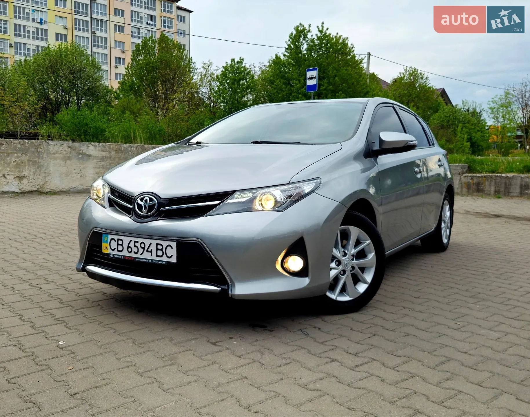 2013 Toyota Auris - мініатюра 2