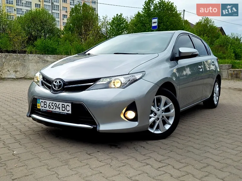 Toyota Auris 2013